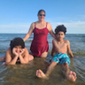 Meet your Posher, Monique